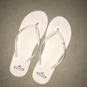 Hollister flip flops